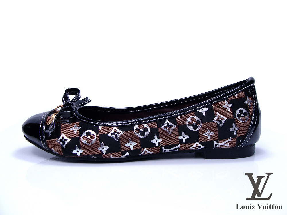 LV sandals005